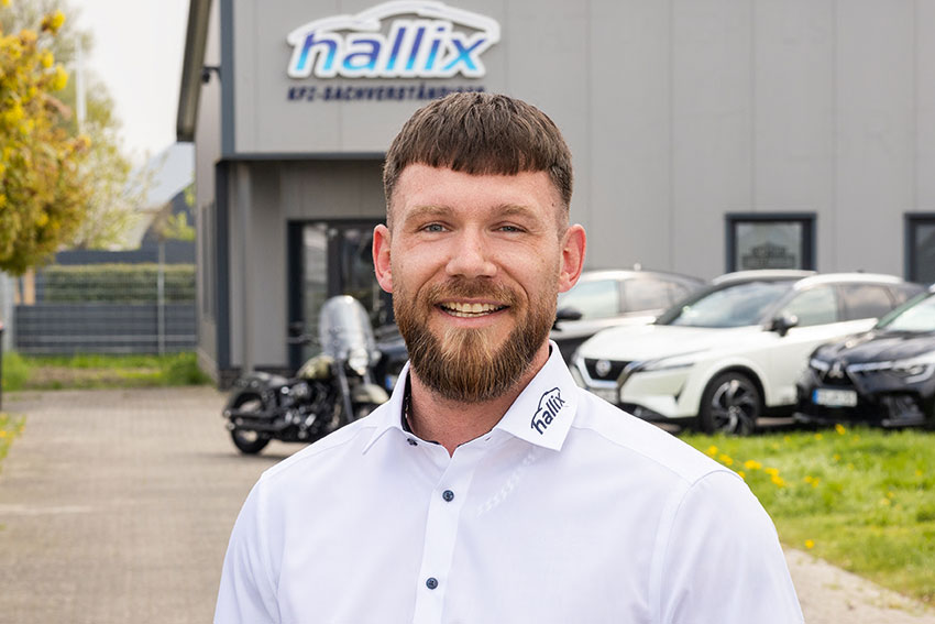 Andre Hallix<br />
KFZ-Sachverständiger / Geschäftsführerr
